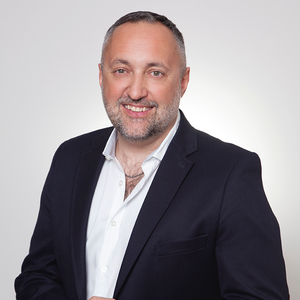 Dr. Borut Banic