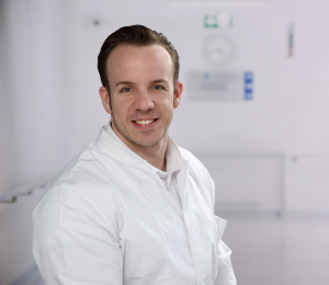 Dr. Armin Bell