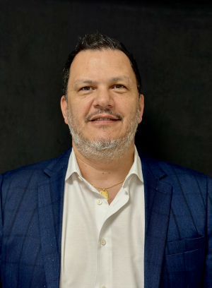 Dr. FEDERICO COCCARO