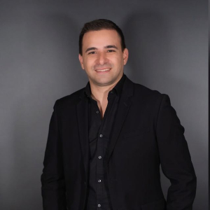 Dr. Juan Caicedo Cianci