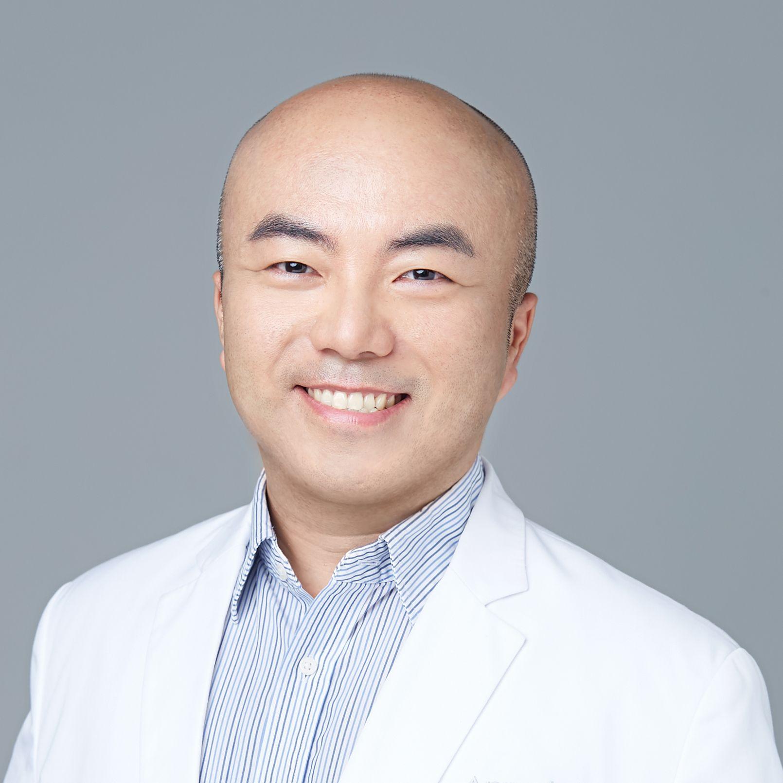 Mr. Naipin Chang