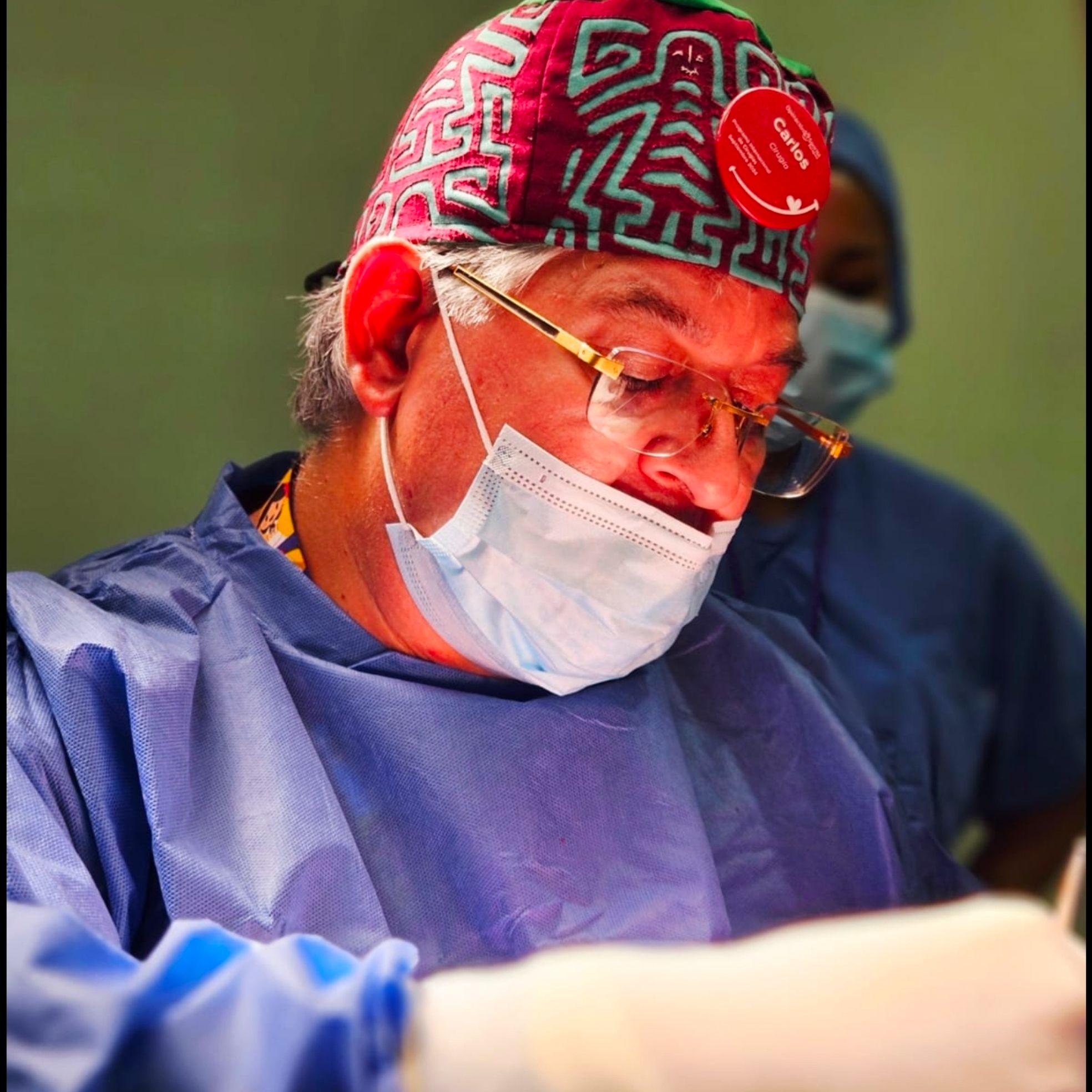 Dr. Carlos DeLeon