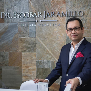 Dr. Rodrigo Escobar Jaramillo
