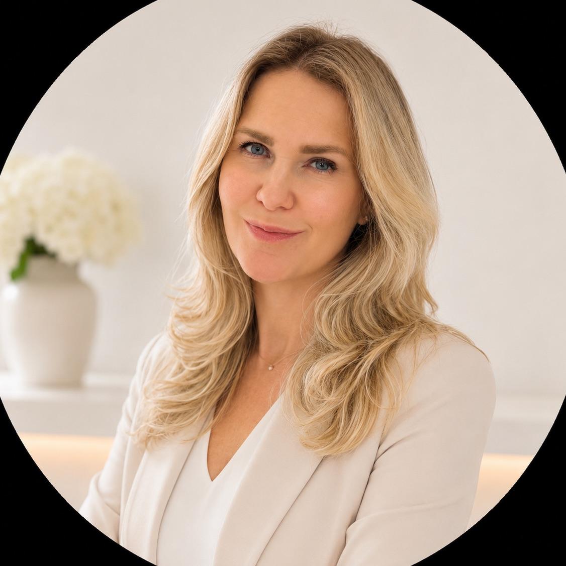 Dr. Denise Esser