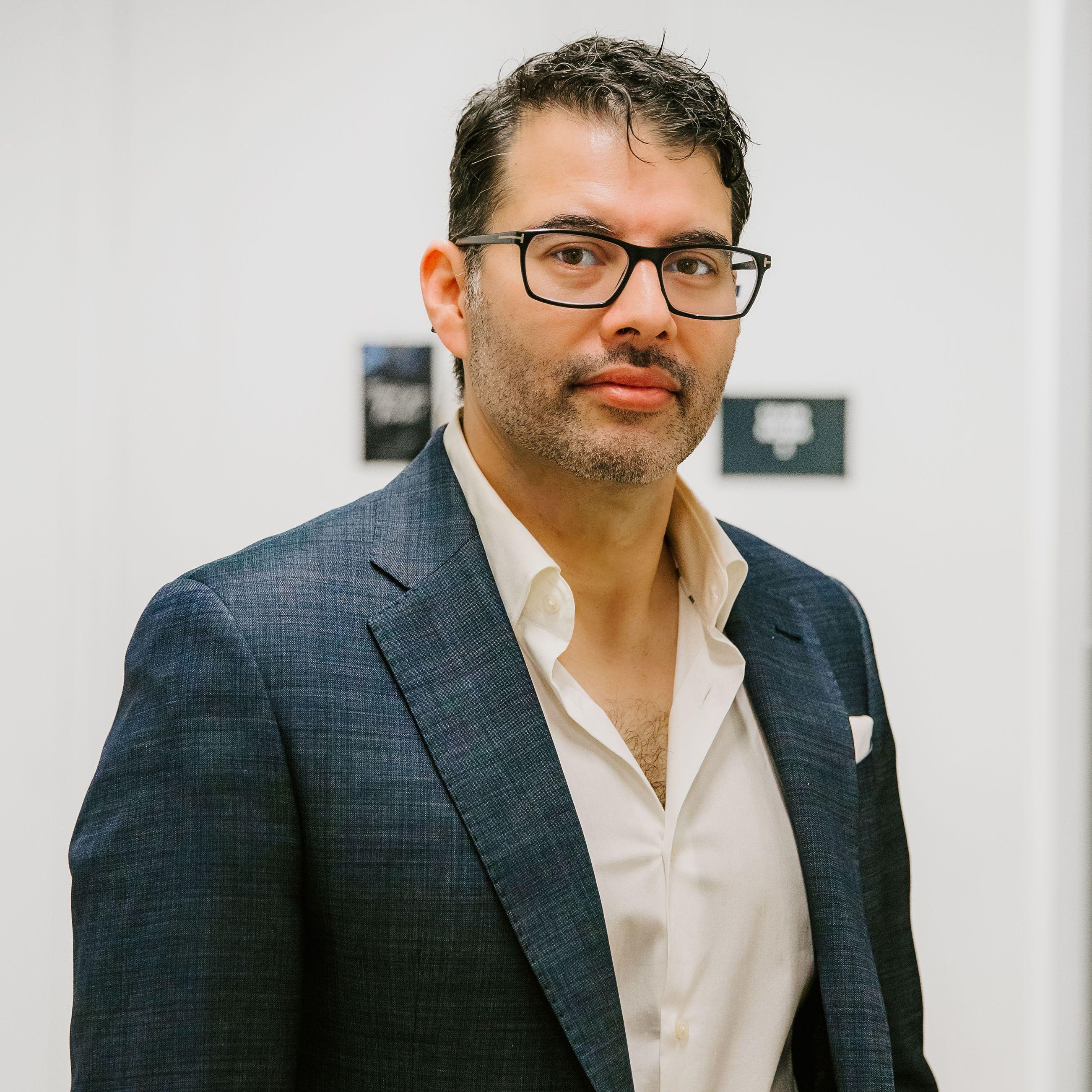 Dr. Johnny Franco