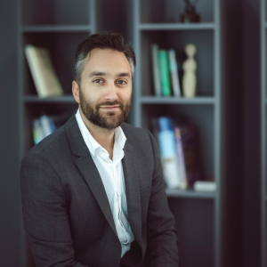 Dr. Iakovos Georgiou