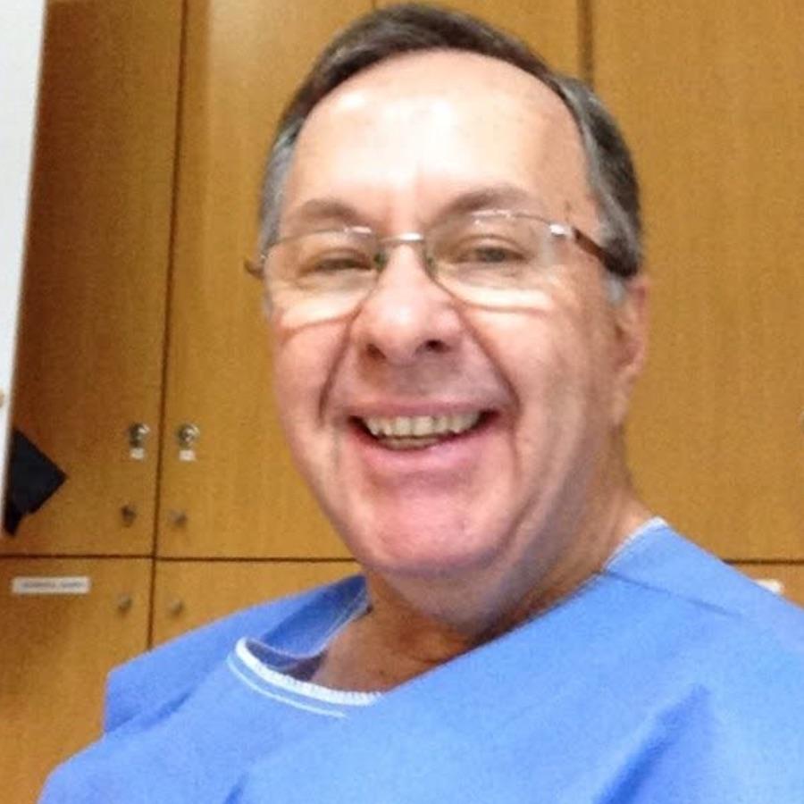 Dr. Reinaldo Kube-Leon