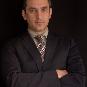 Dr. Ioannis Liapakis