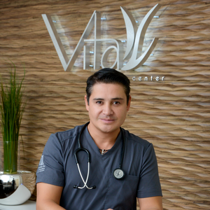 Dr. Oscar Salmeán