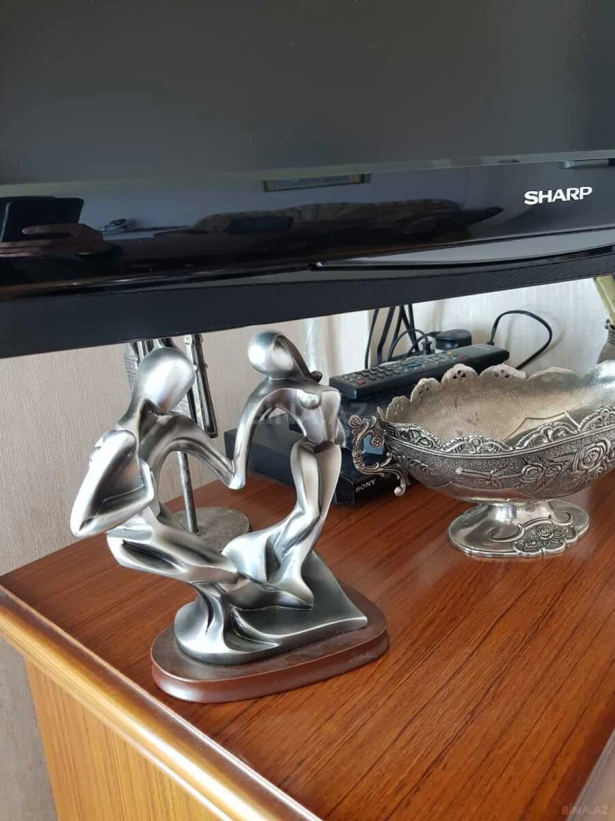 Satılır 3 otaqlı mənzil 136.2 m²