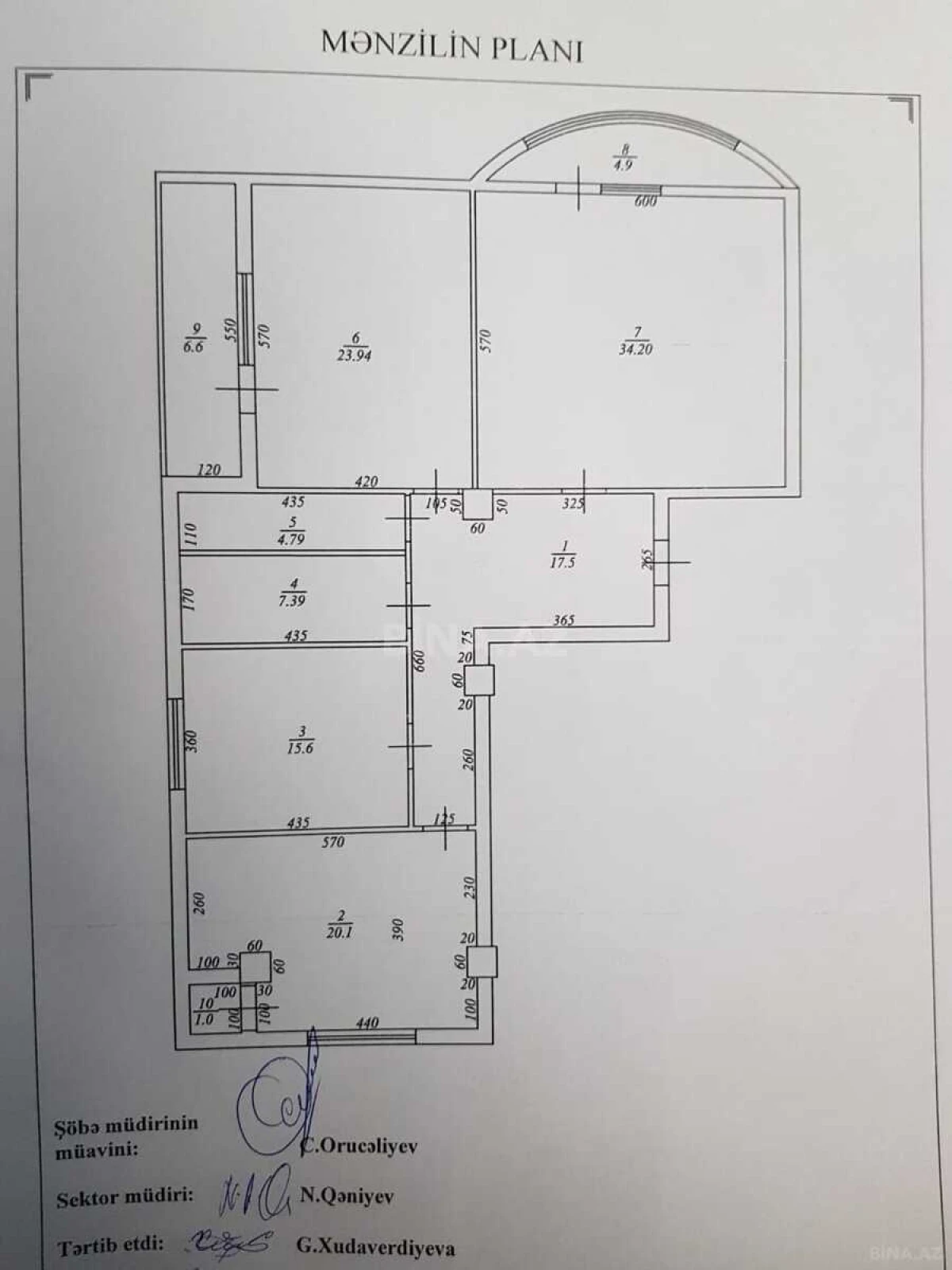 Satılır 3 otaqlı mənzil 136.2 m²