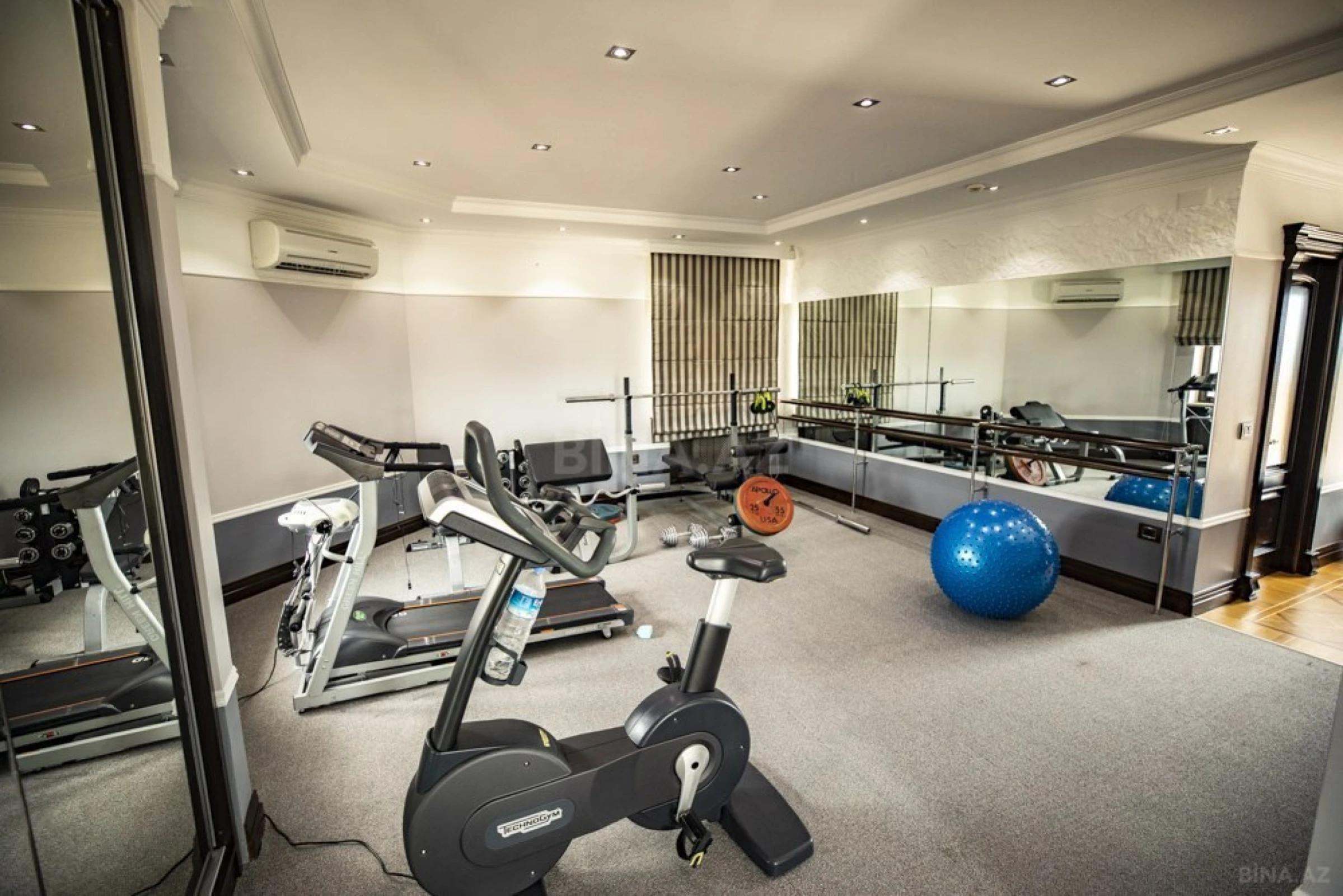 Satılır həyət evi 1000 m²