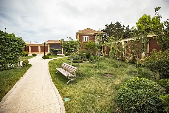 Satılır həyət evi 1000 m²