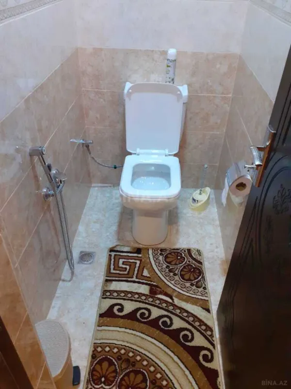 Kirayə verilir 5 otaqlı həyət evi 200 m²