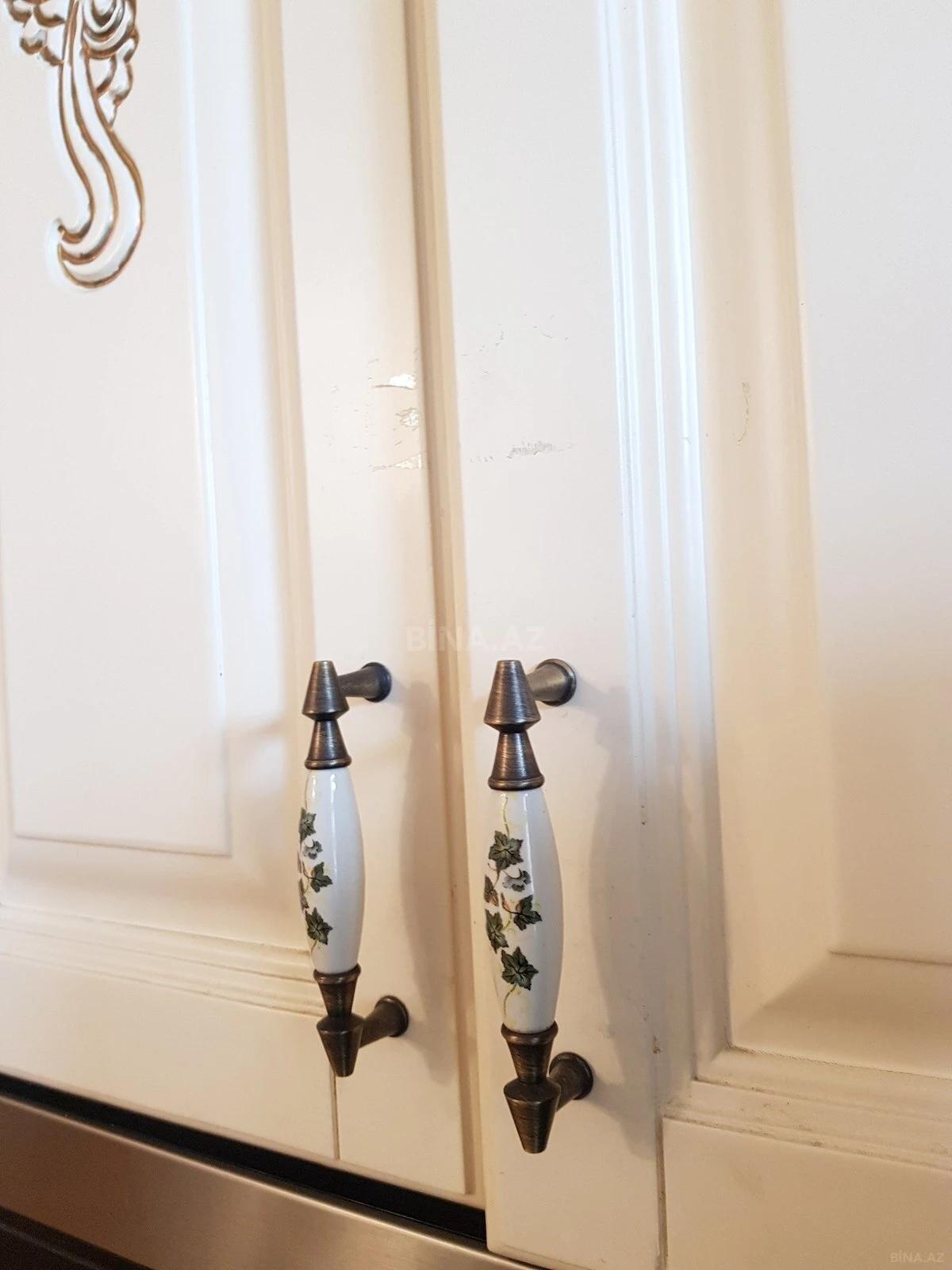 Satılır 4 otaqlı mənzil 206 m²