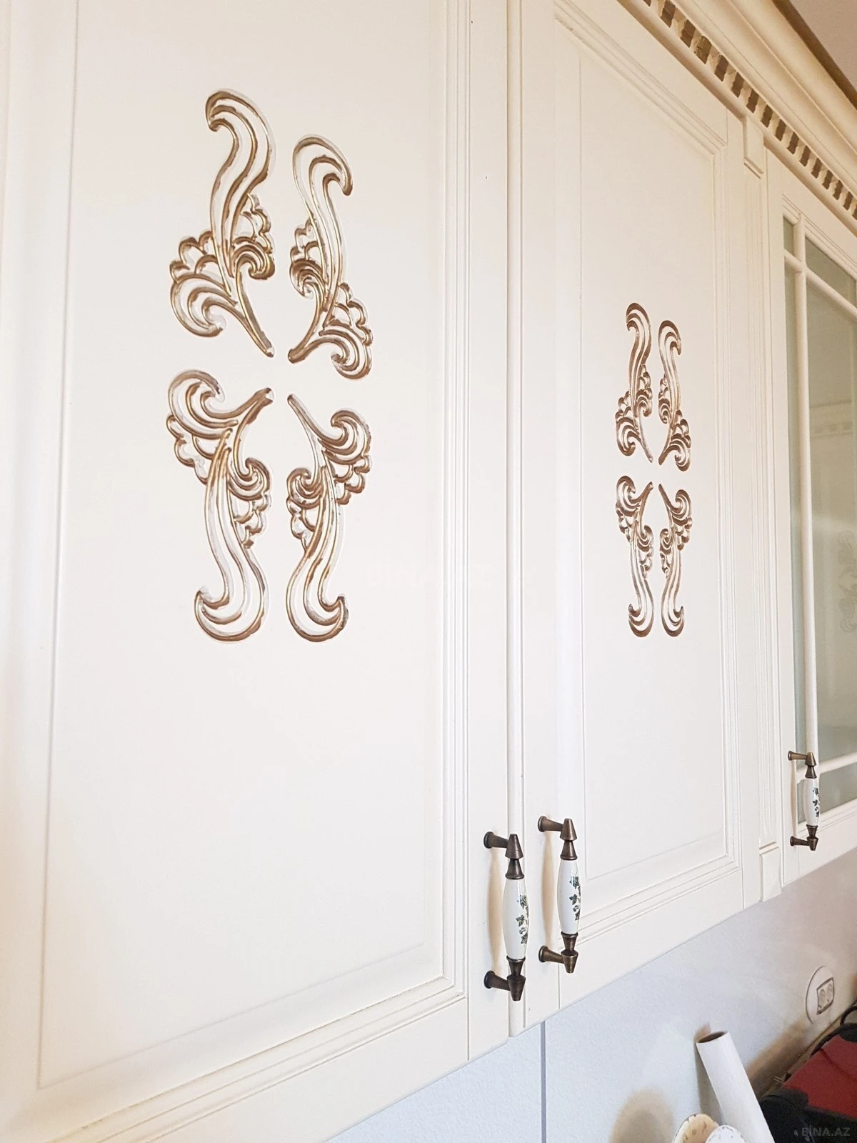 Satılır 4 otaqlı mənzil 206 m²