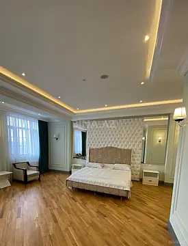 Kirayə verilir 3 otaqlı mənzil 230 m²