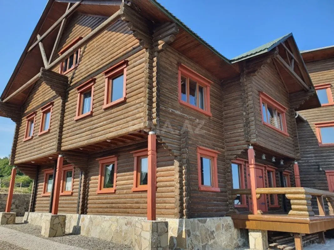 Satılır 6 otaqlı həyət evi 700 m²