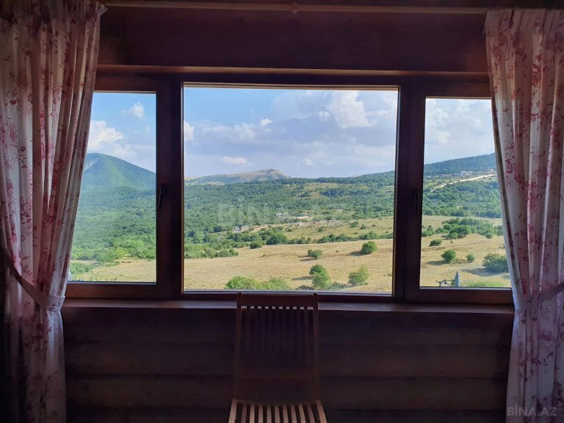 Satılır 6 otaqlı həyət evi 700 m²