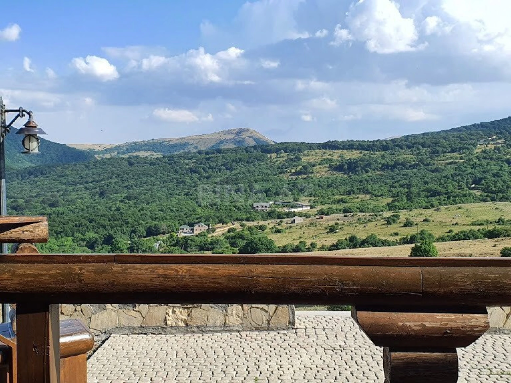 Satılır 6 otaqlı həyət evi 700 m²