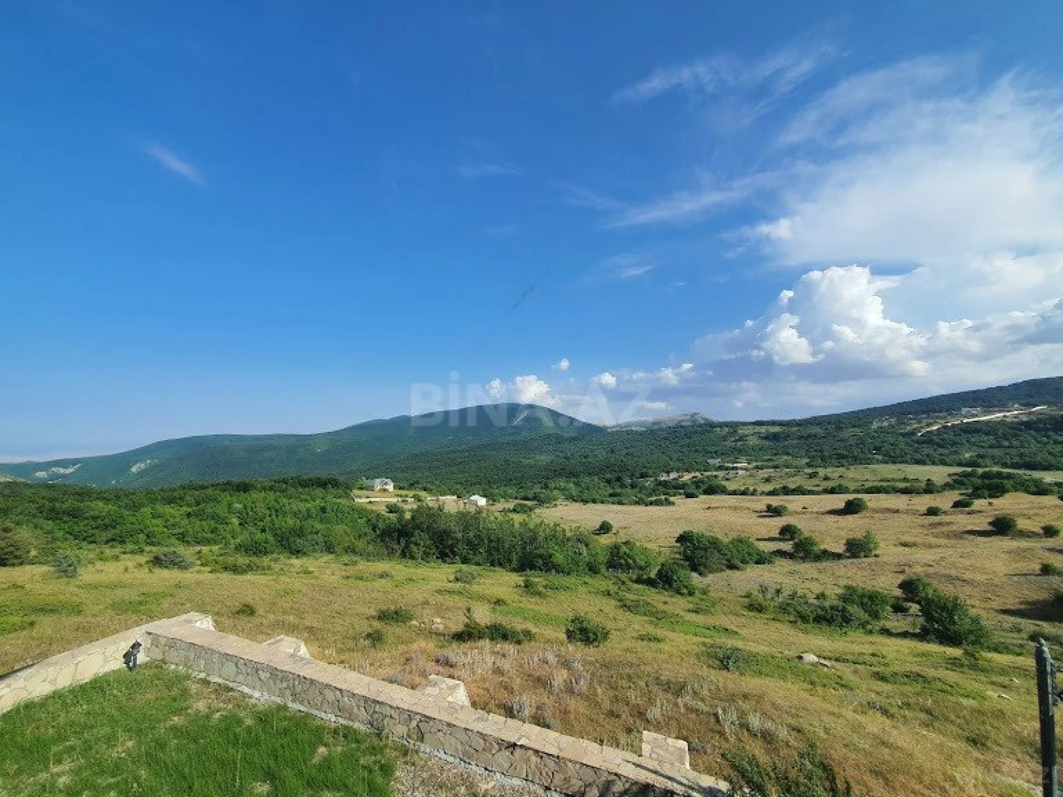 Satılır 6 otaqlı həyət evi 700 m²