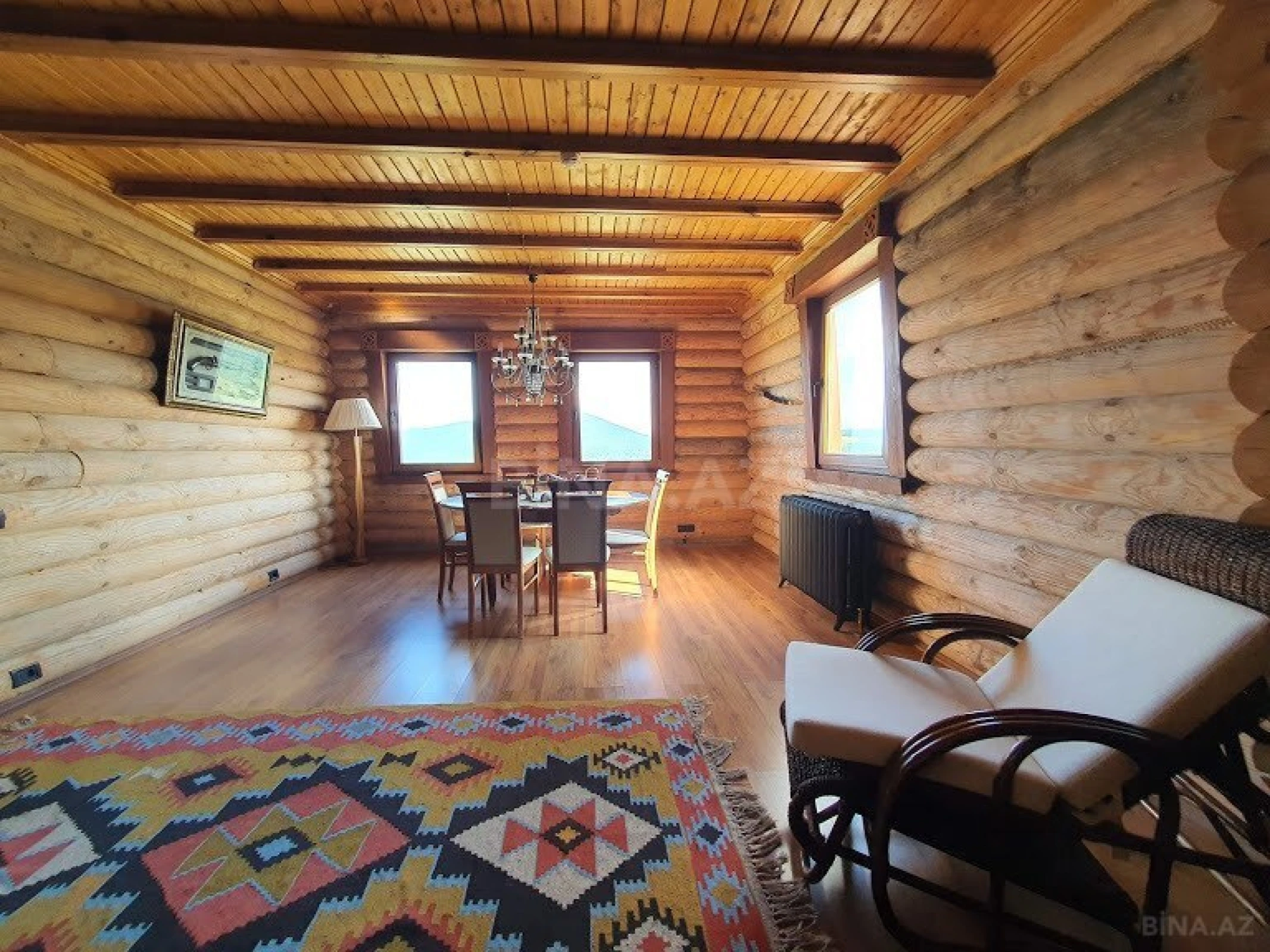 Satılır 6 otaqlı həyət evi 700 m²