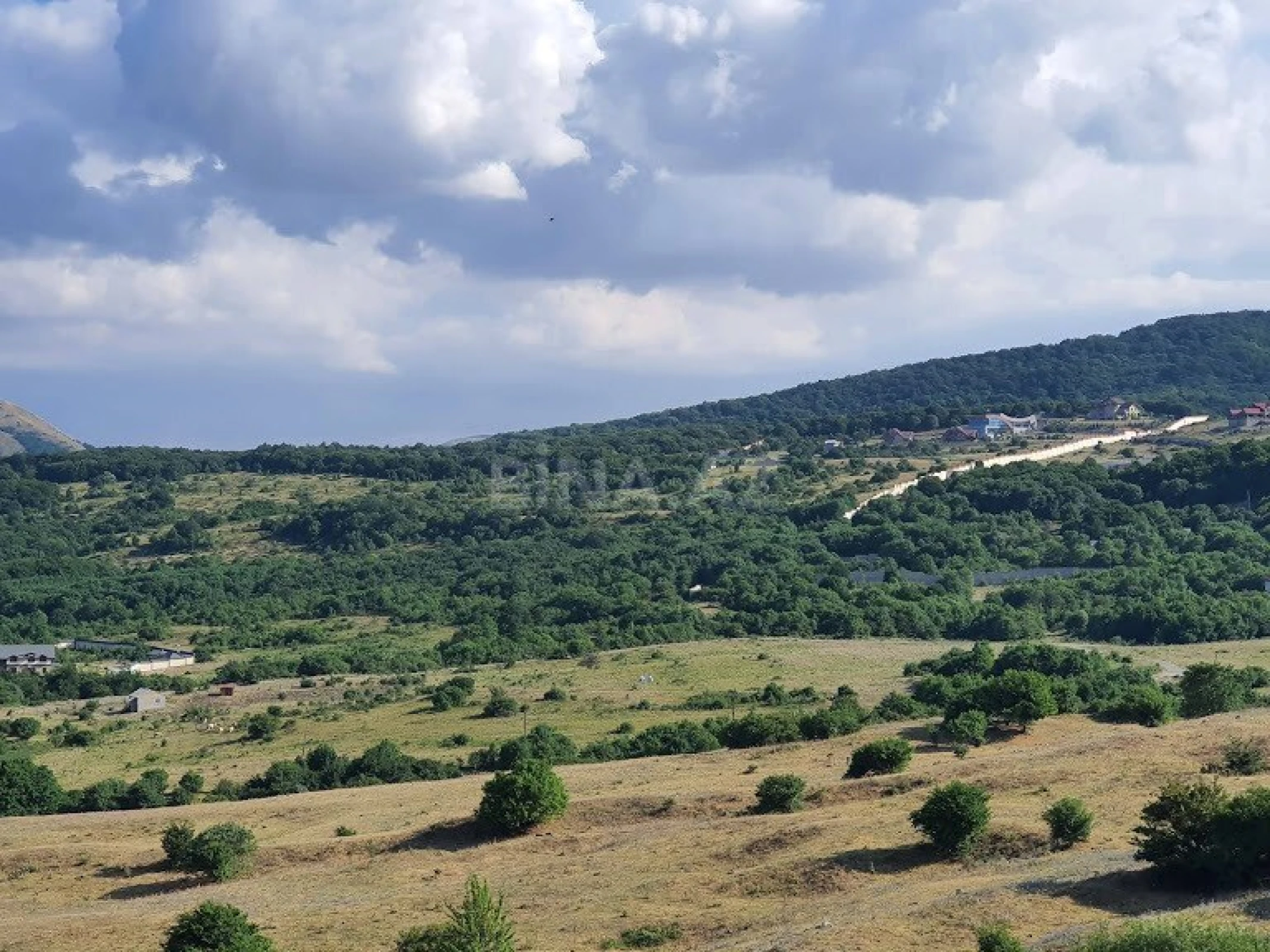 Satılır 6 otaqlı həyət evi 700 m²