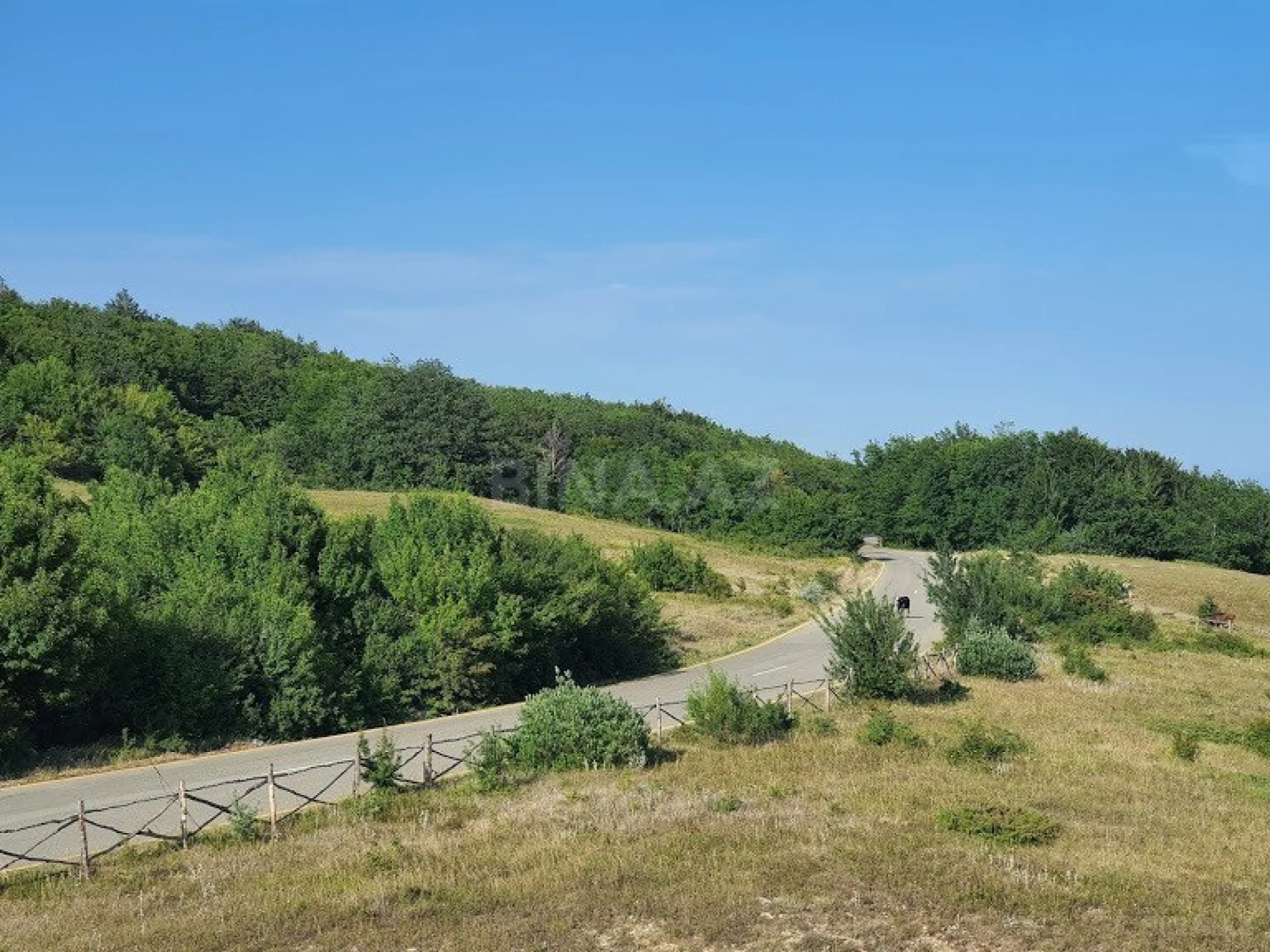 Satılır 6 otaqlı həyət evi 700 m²