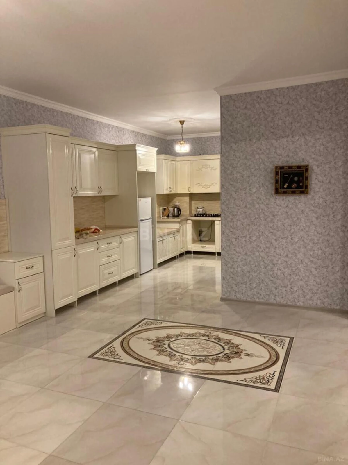 Kirayə verilir 4 otaqlı həyət evi 230 m²