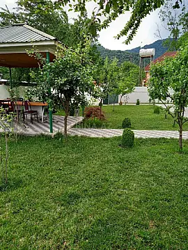 Kirayə verilir 4 otaqlı həyət evi 230 m²