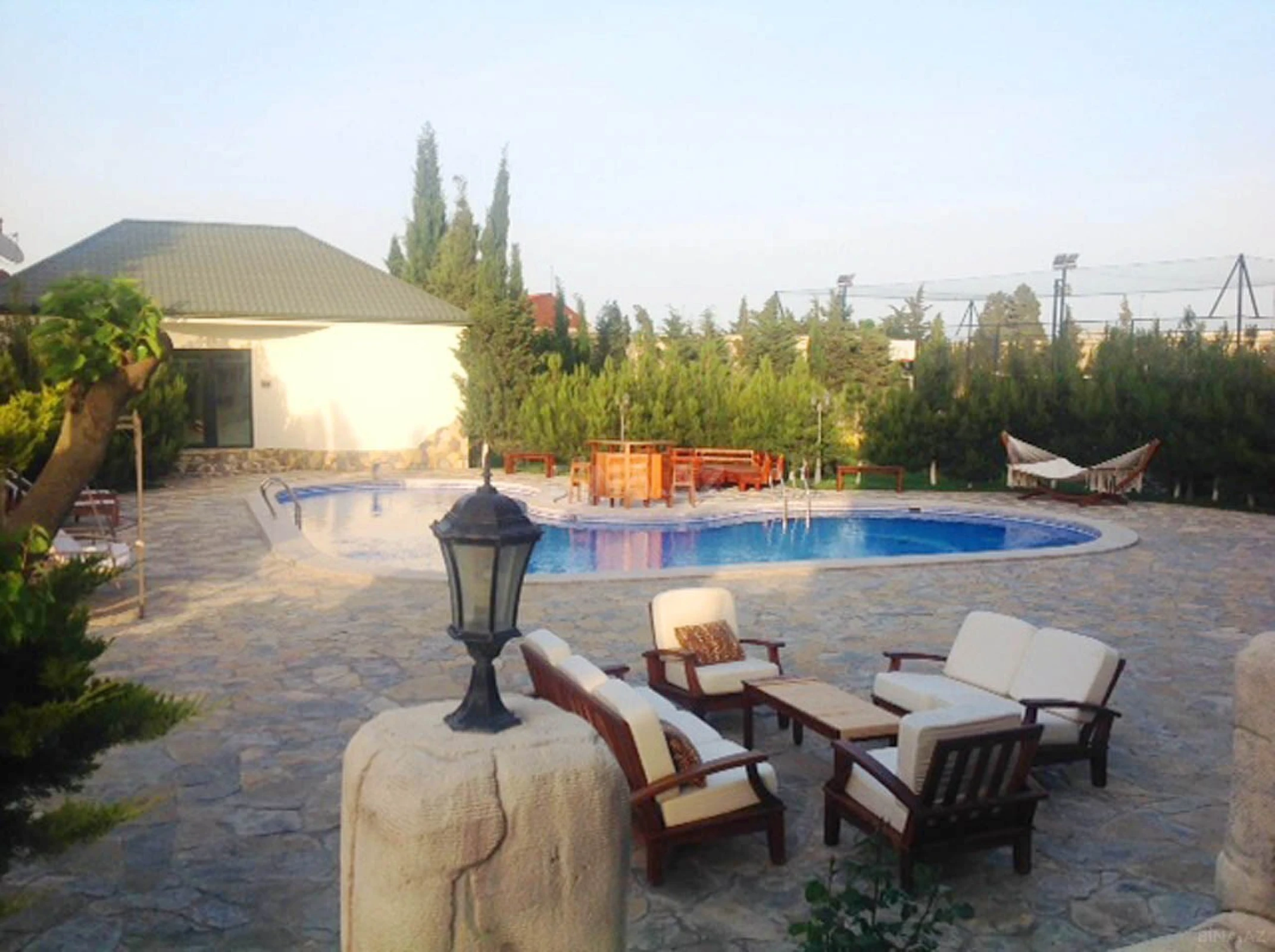 Satılır həyət evi 500 m²