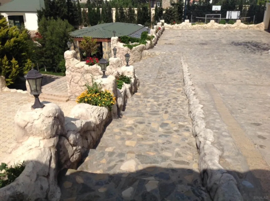 Satılır həyət evi 500 m²