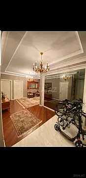 Satılır 4 otaqlı mənzil 182 m²