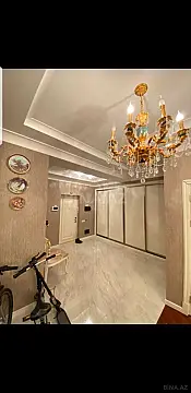 Satılır 4 otaqlı mənzil 182 m²