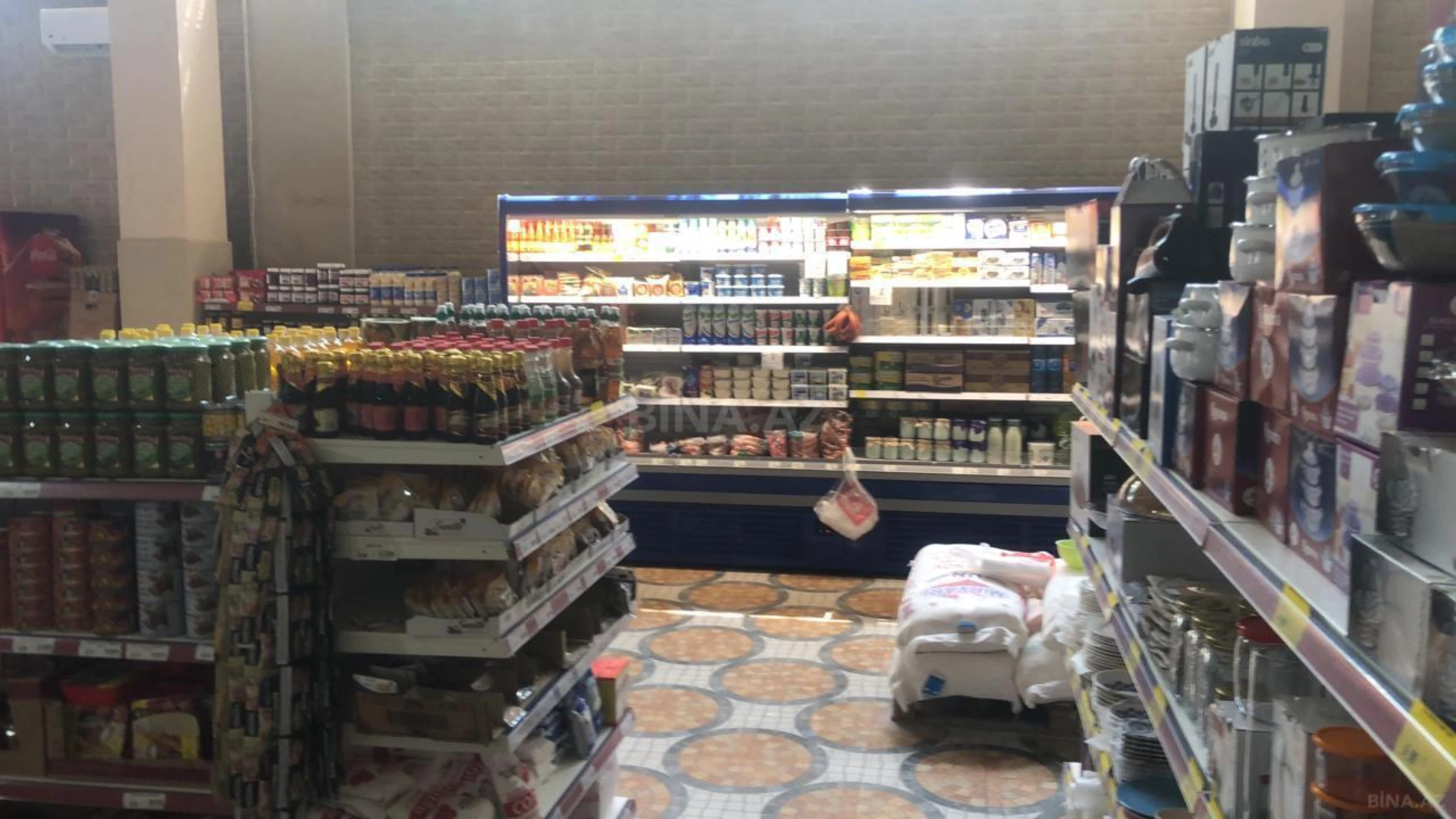 Satılır obyekt 1200 m²