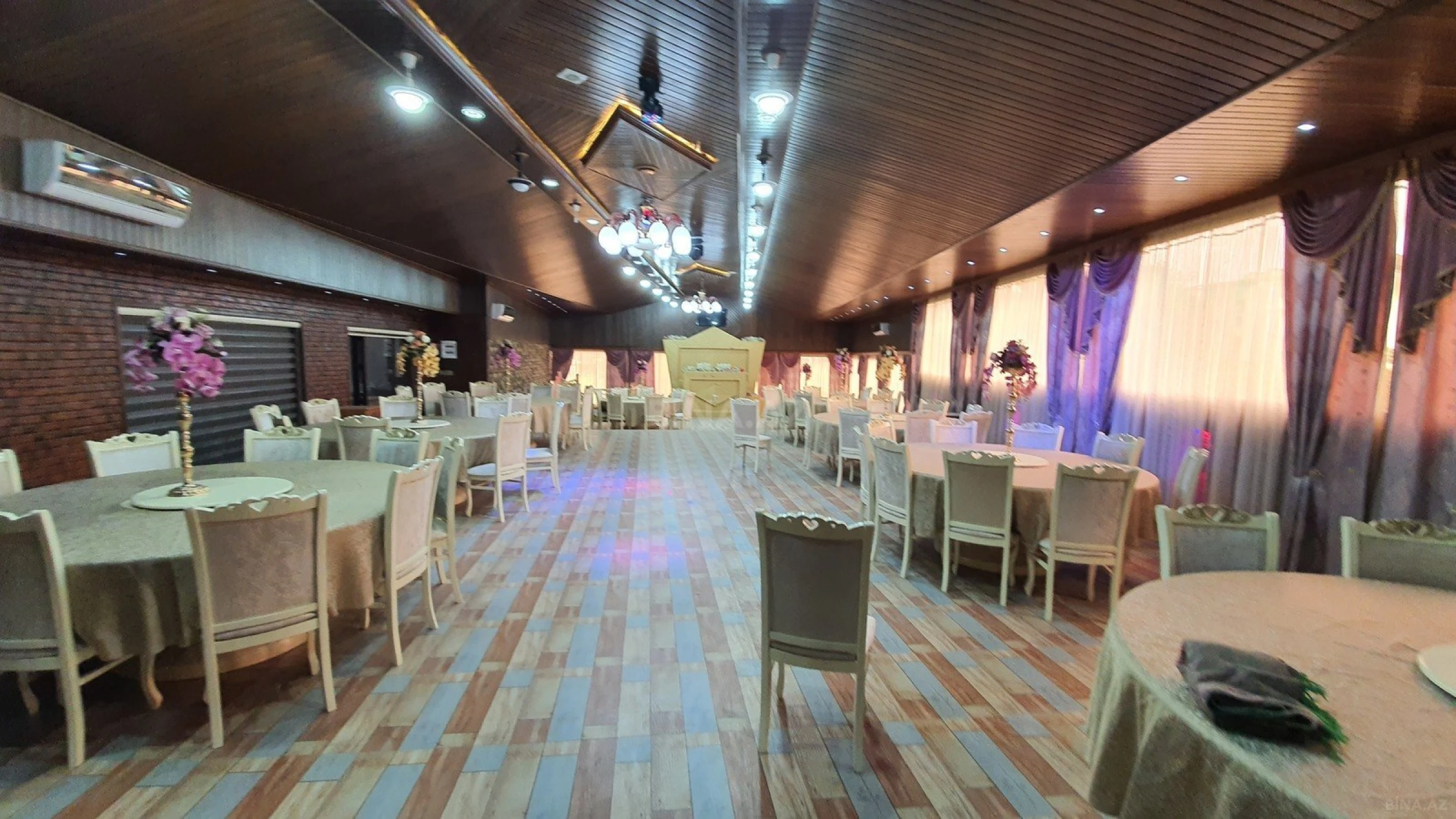 Satılır obyekt 1200 m²