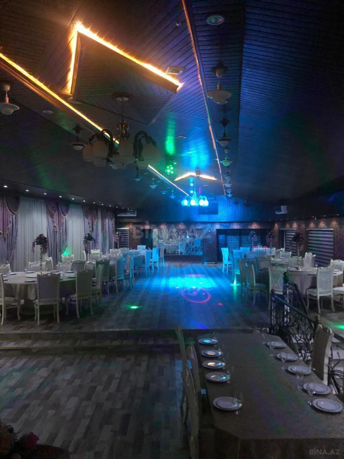 Satılır obyekt 1200 m²