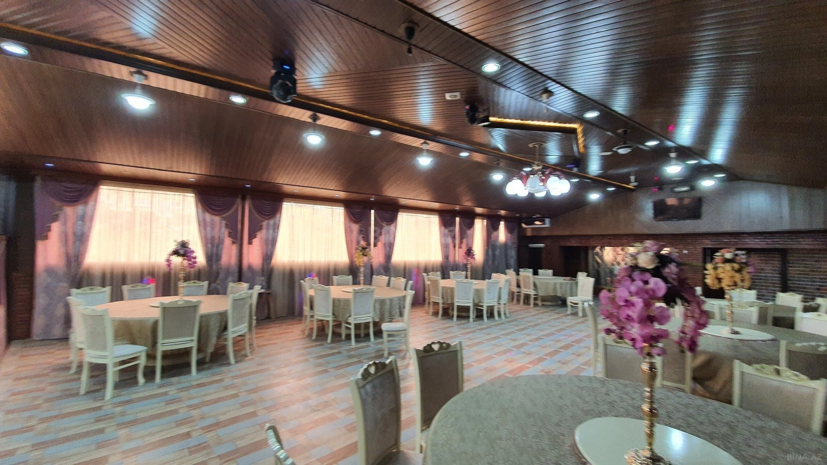 Satılır obyekt 1200 m²