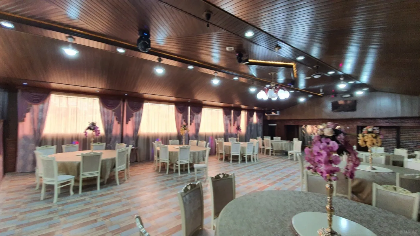 Satılır obyekt 1200 m²