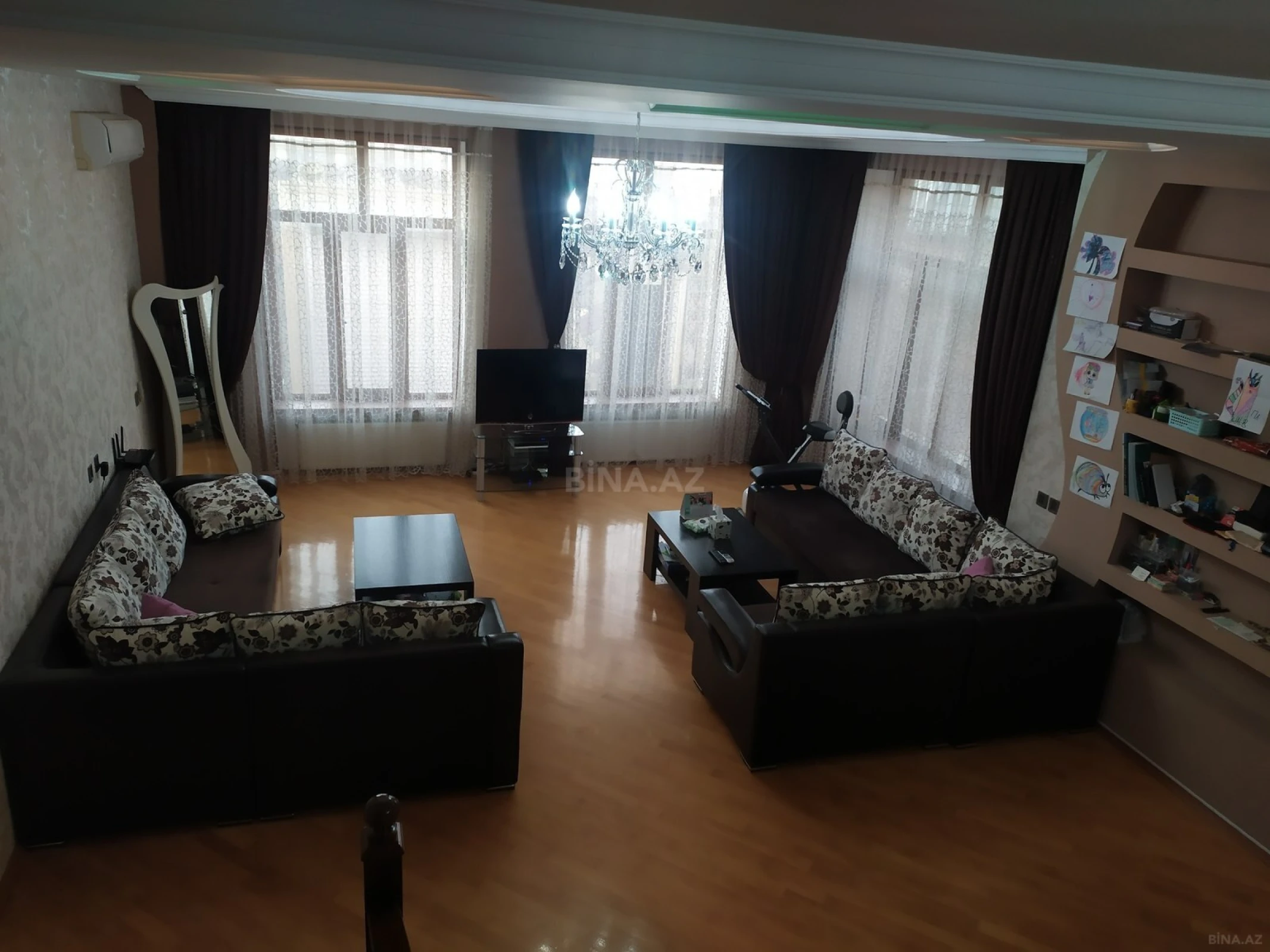 Satılır 6 otaqlı həyət evi 480 m²