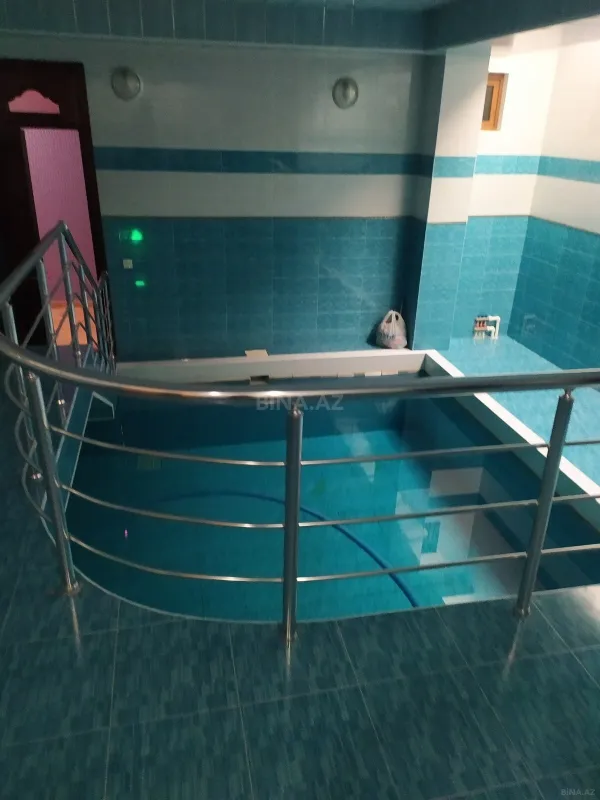 Satılır 6 otaqlı həyət evi 480 m²