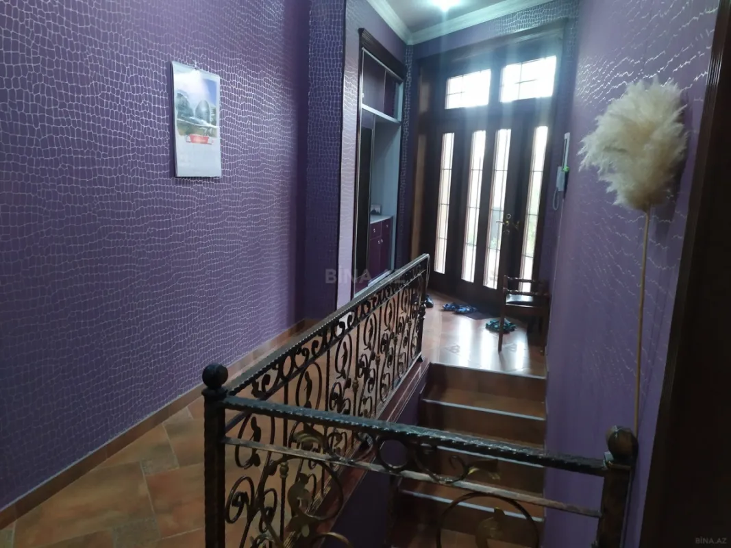 Satılır 6 otaqlı həyət evi 480 m²