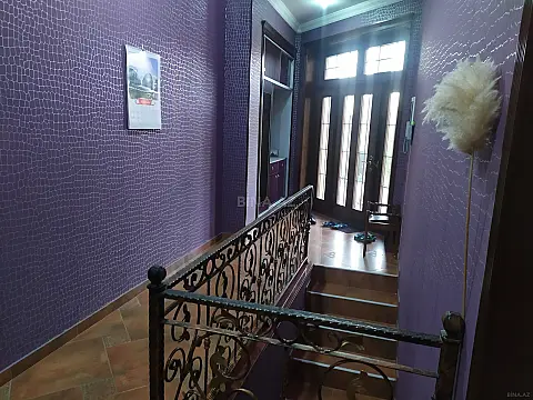 Satılır 6 otaqlı həyət evi 480 m²