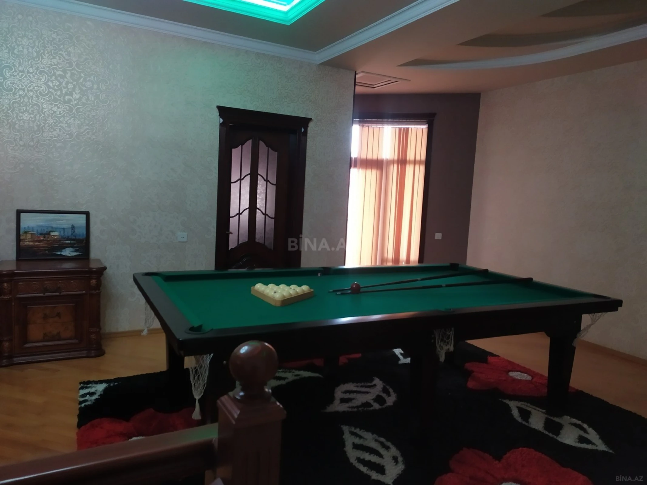 Satılır 6 otaqlı həyət evi 480 m²