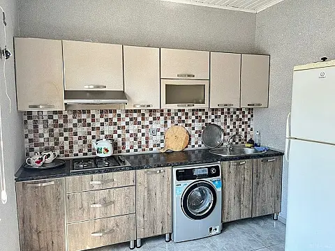 Kirayə verilir 3 otaqlı həyət evi 180 m²