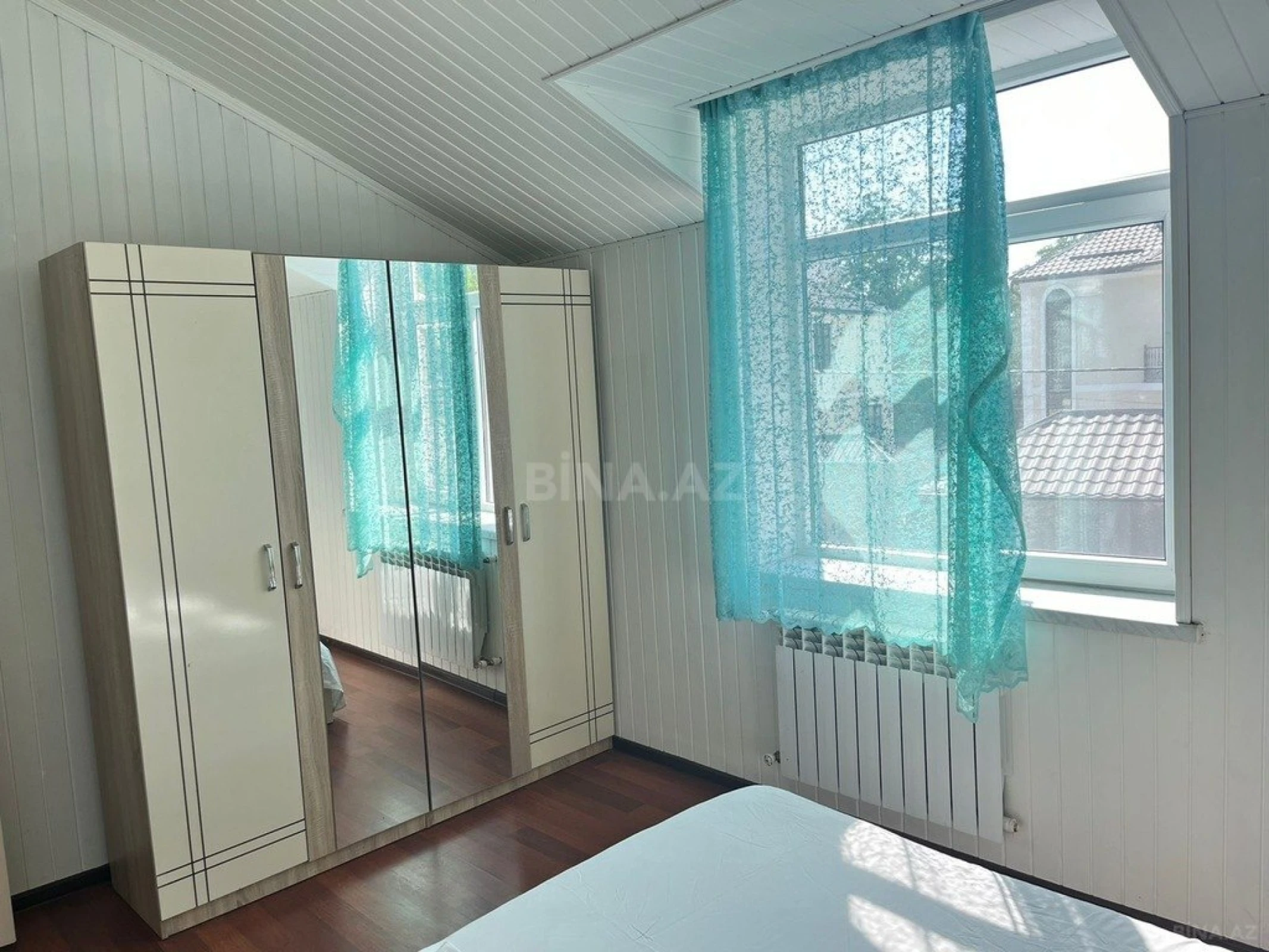 Kirayə verilir 3 otaqlı həyət evi 180 m²