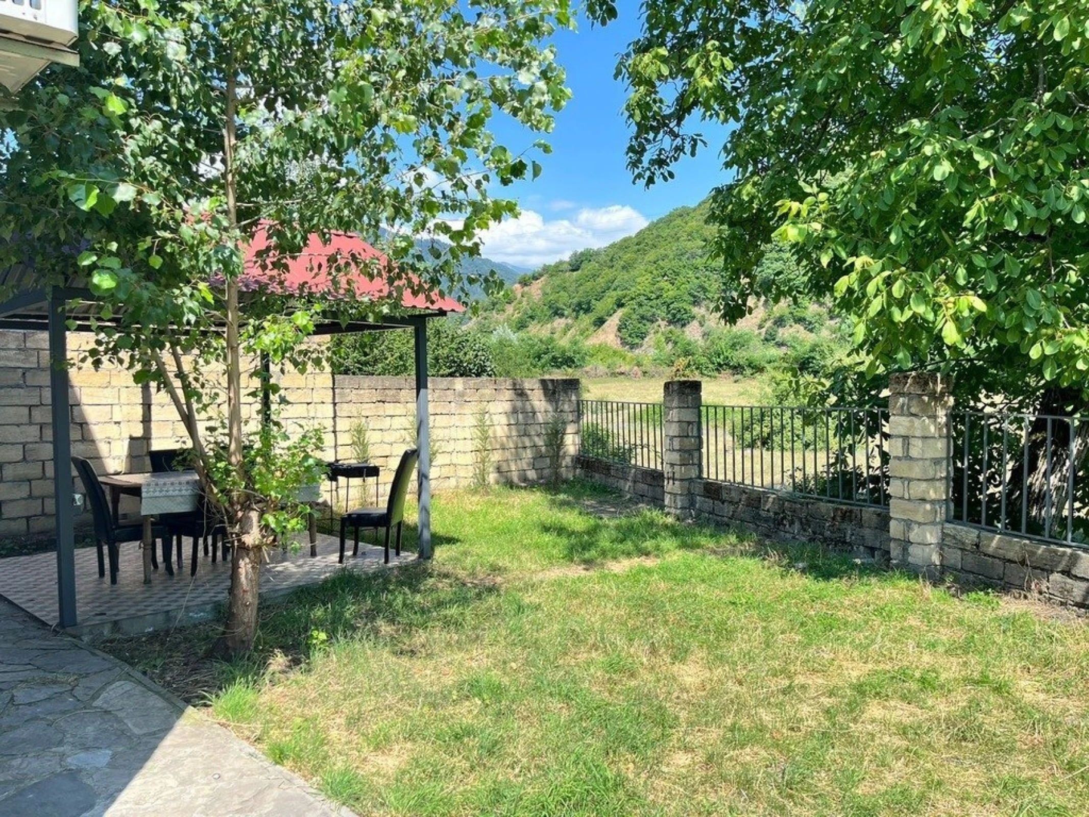 Kirayə verilir 3 otaqlı həyət evi 180 m²