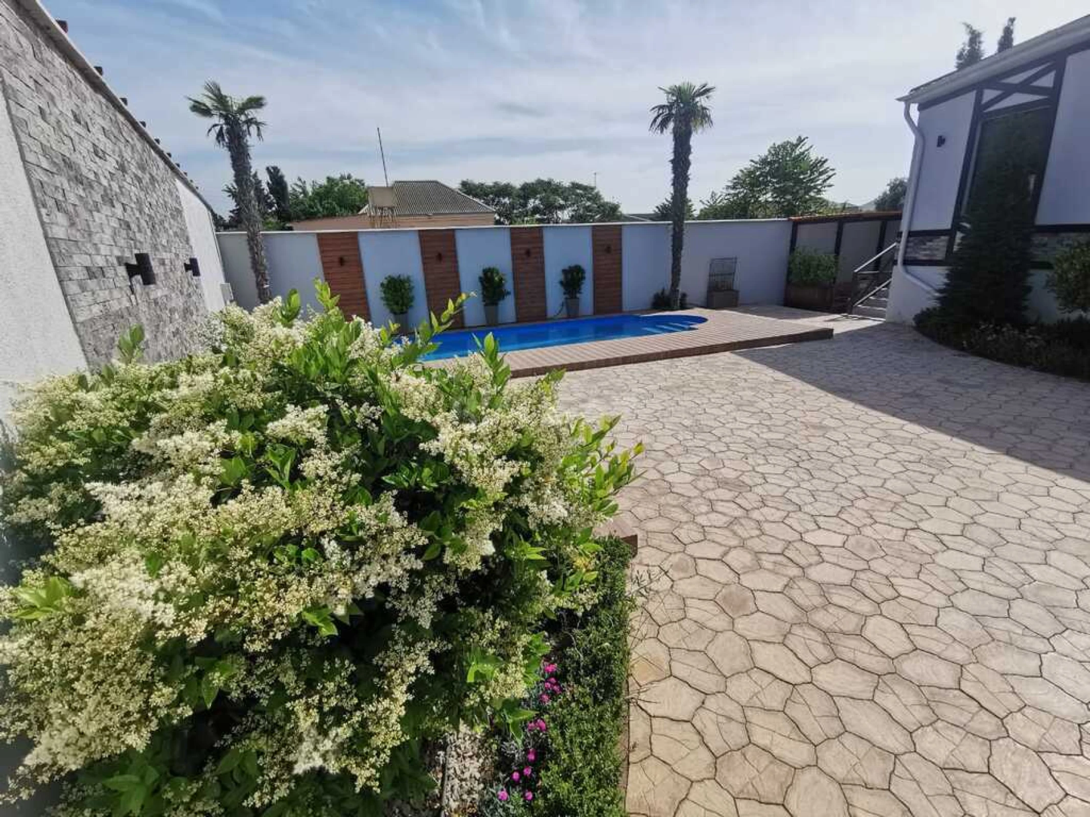 Kirayə verilir 3 otaqlı həyət evi 110 m²