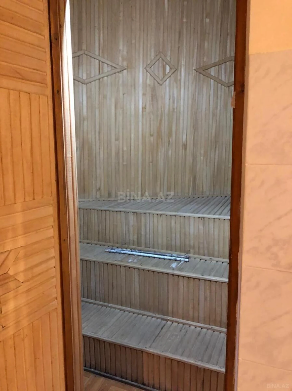 Satılır 6 otaqlı həyət evi 1100 m²