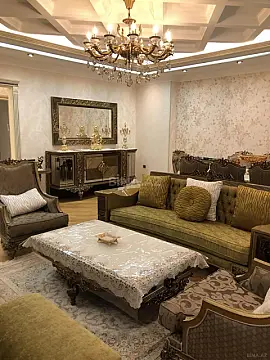 Satılır 3 otaqlı mənzil 160 m²